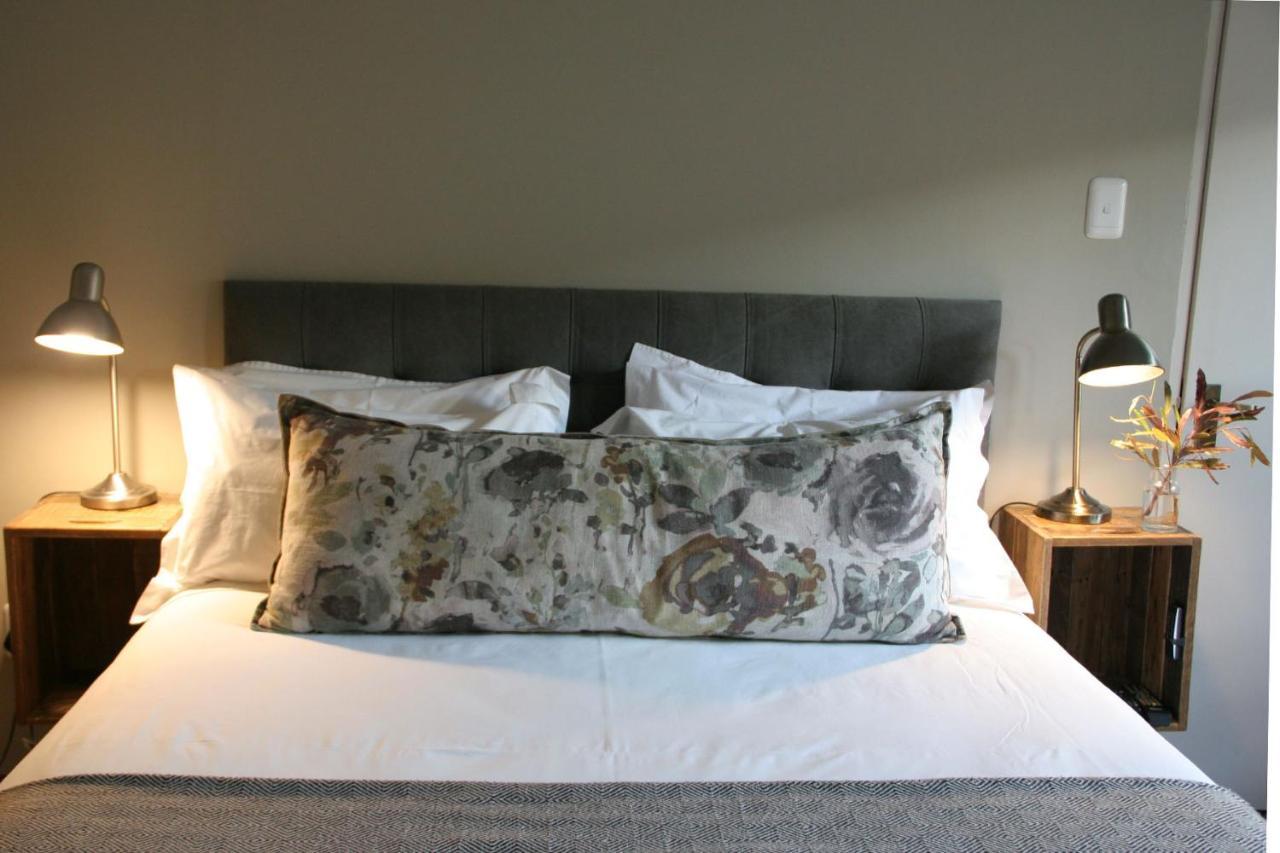 Avo&Oak Guesthouse จอร์จ ภายนอก รูปภาพ