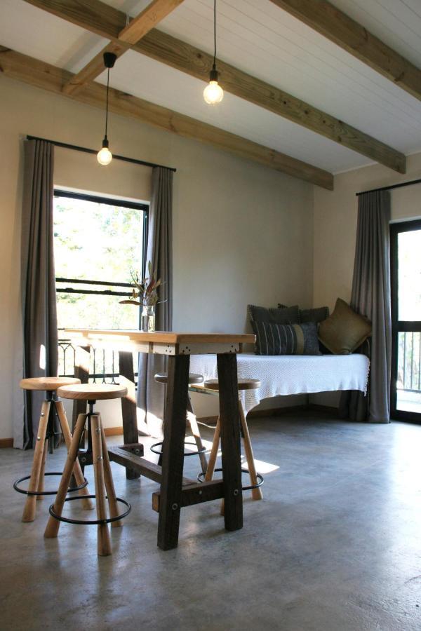 Avo&Oak Guesthouse จอร์จ ภายนอก รูปภาพ