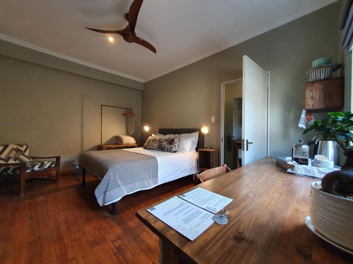 Avo&Oak Guesthouse จอร์จ ภายนอก รูปภาพ