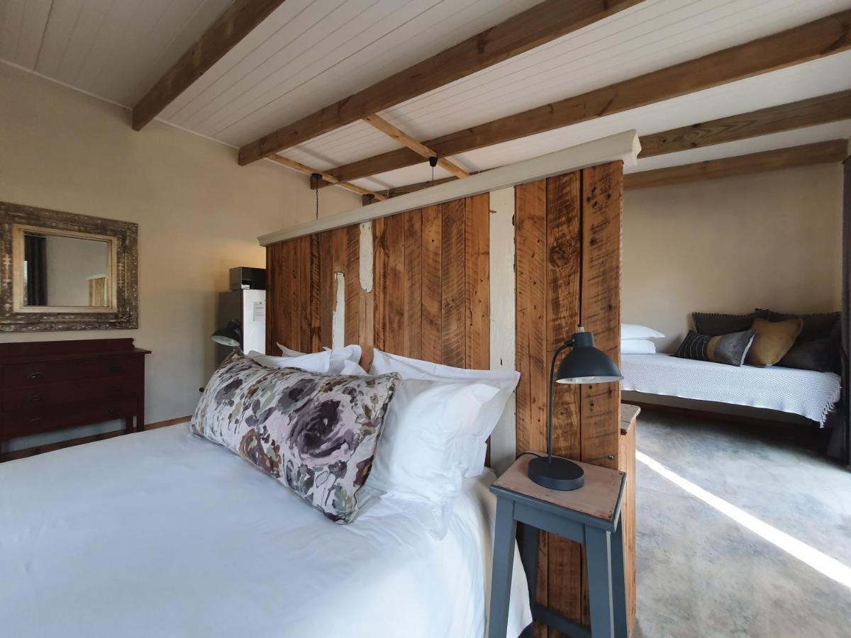 Avo&Oak Guesthouse จอร์จ ภายนอก รูปภาพ