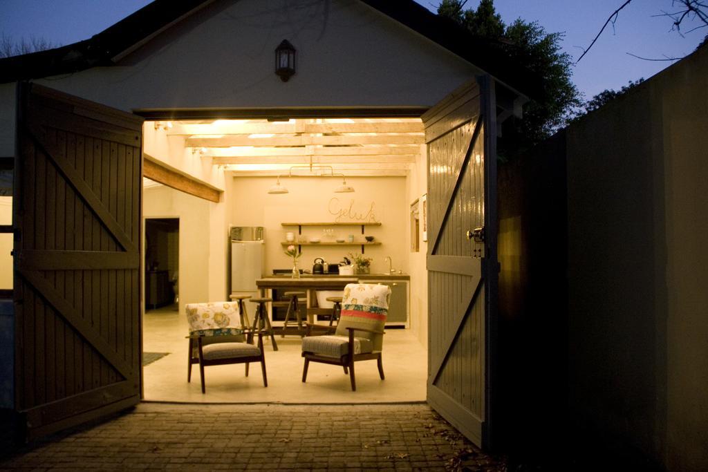 Avo&Oak Guesthouse จอร์จ ภายนอก รูปภาพ